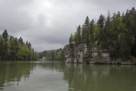 Et au milieu coule le Doubs