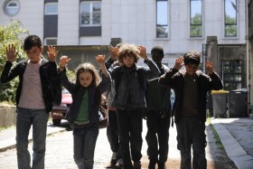 Les Mains en l’air